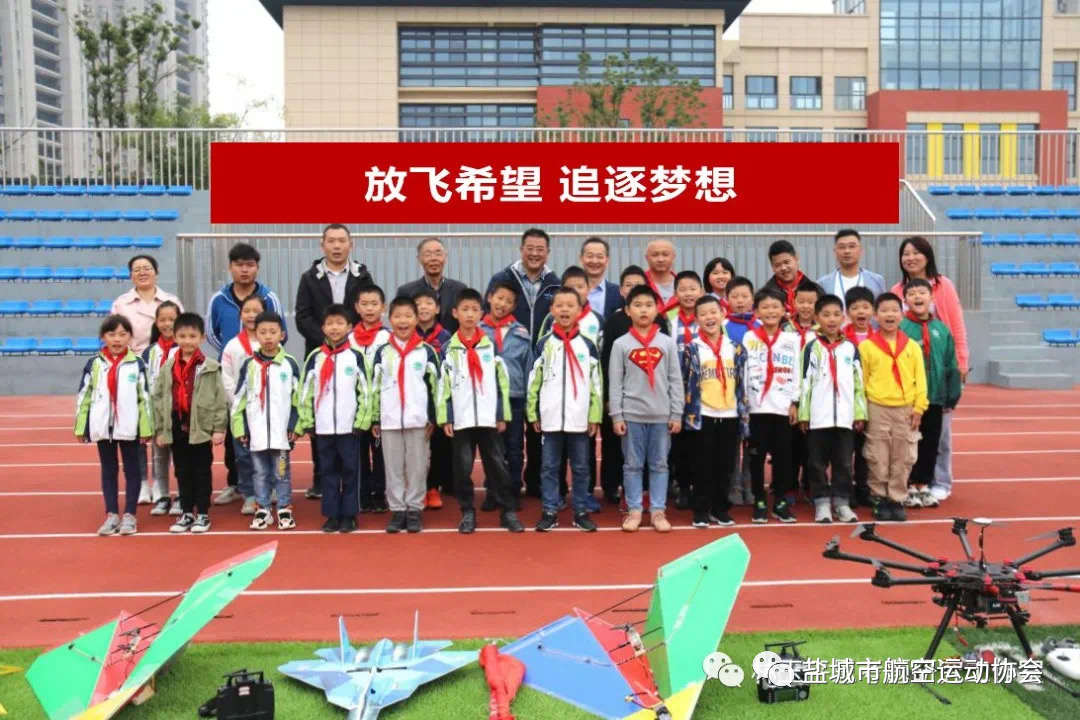 152054qzp99mop26opmqhg.png
