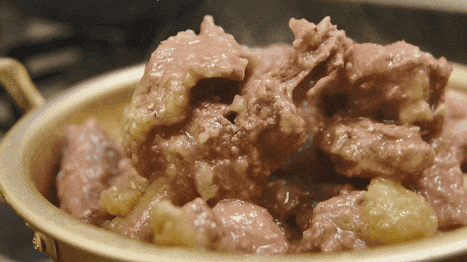 152328ixq5bv6qb35zqpqv.gif