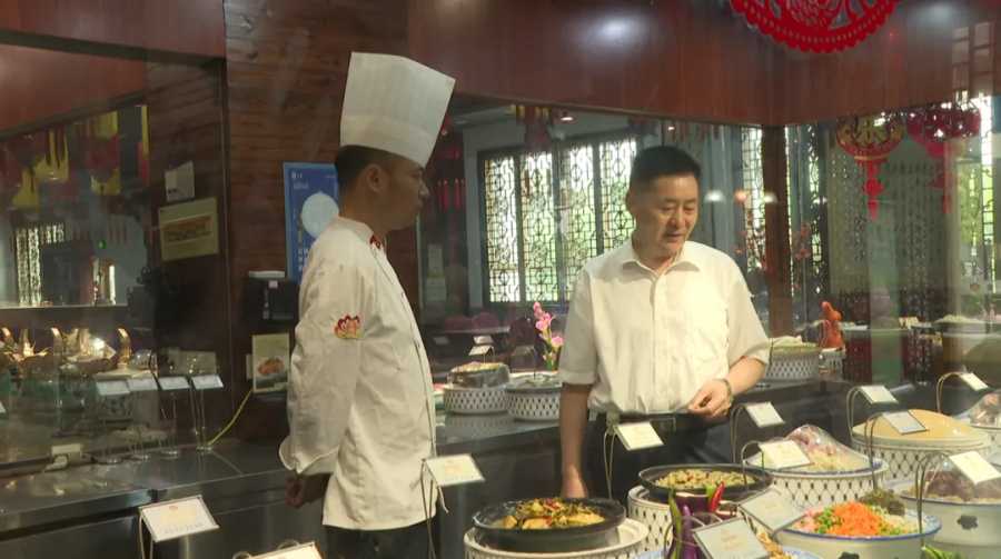 牛！大丰人荣登《中华美食工匠》！他就是…….jpg