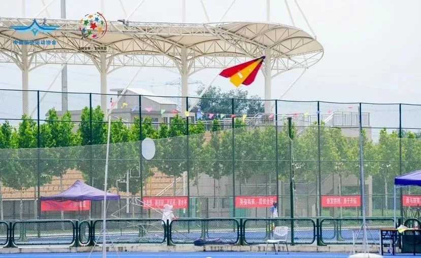 西安捷报：在全国第25届“飞北”航模教育竞赛总决赛上江苏盐城队一人夺冠，收获6个一等奖、6个二等奖、12个三等奖.jpg