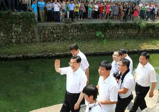 胡锦涛回乡祭祖_8.jpg