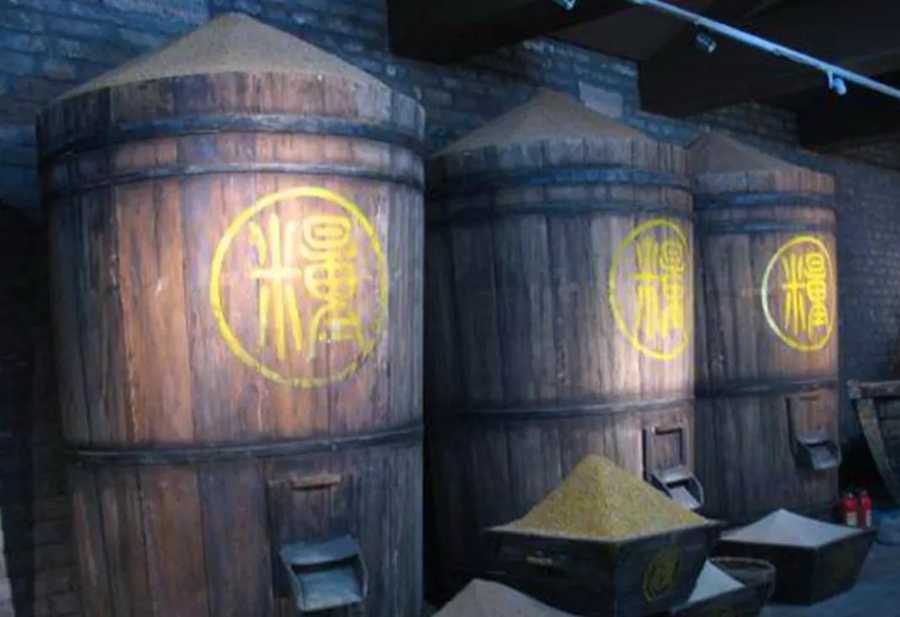 洛阳发现1000年前粮仓，60多万斤稻谷完好如初，专家将谷粒带回种植，三天后大吃一惊_5.jpg