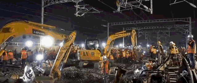 092003qif3qifce5qqj55e.gif