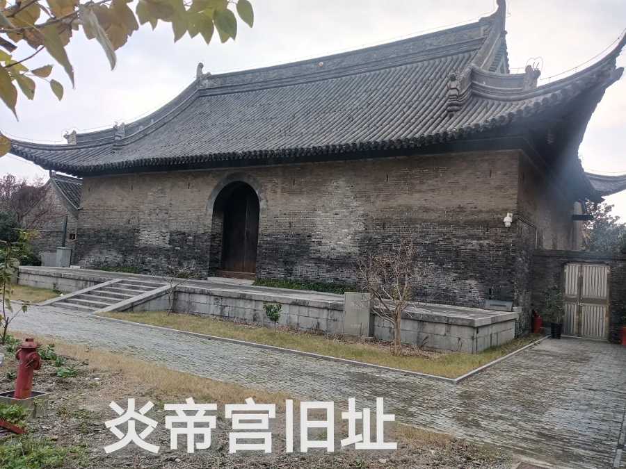 信不信由你！泰州城隍庙曾有赤链蛇，道行很深_5.jpg
